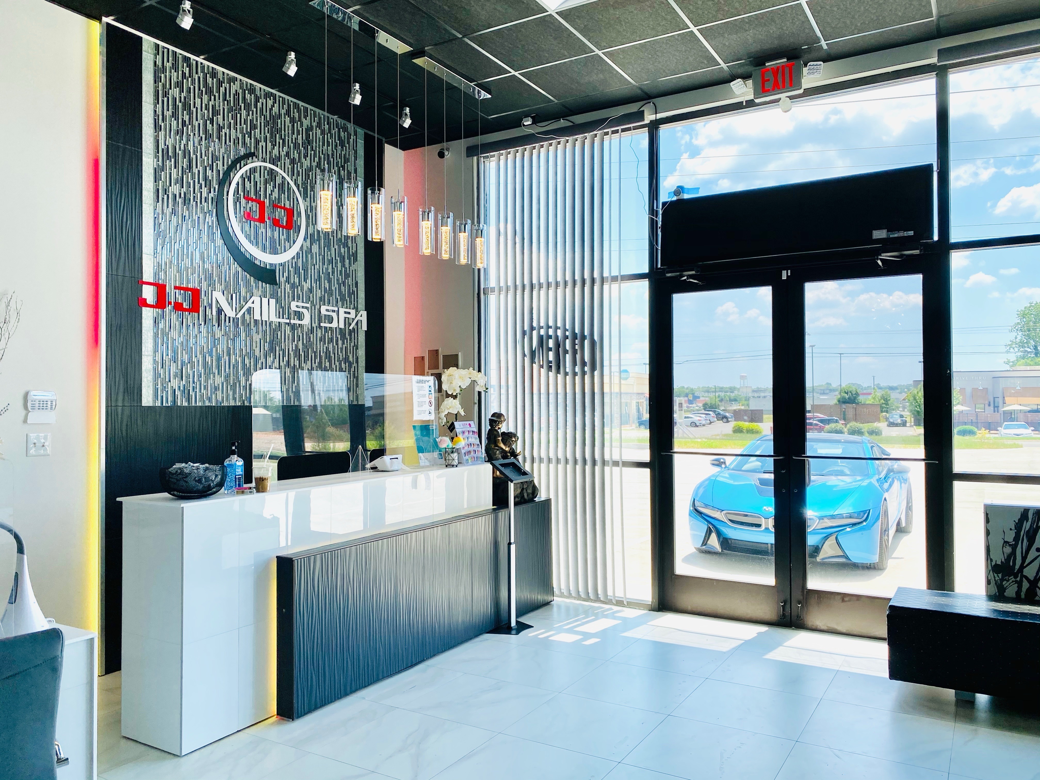 Interior of JJ Nails Spa